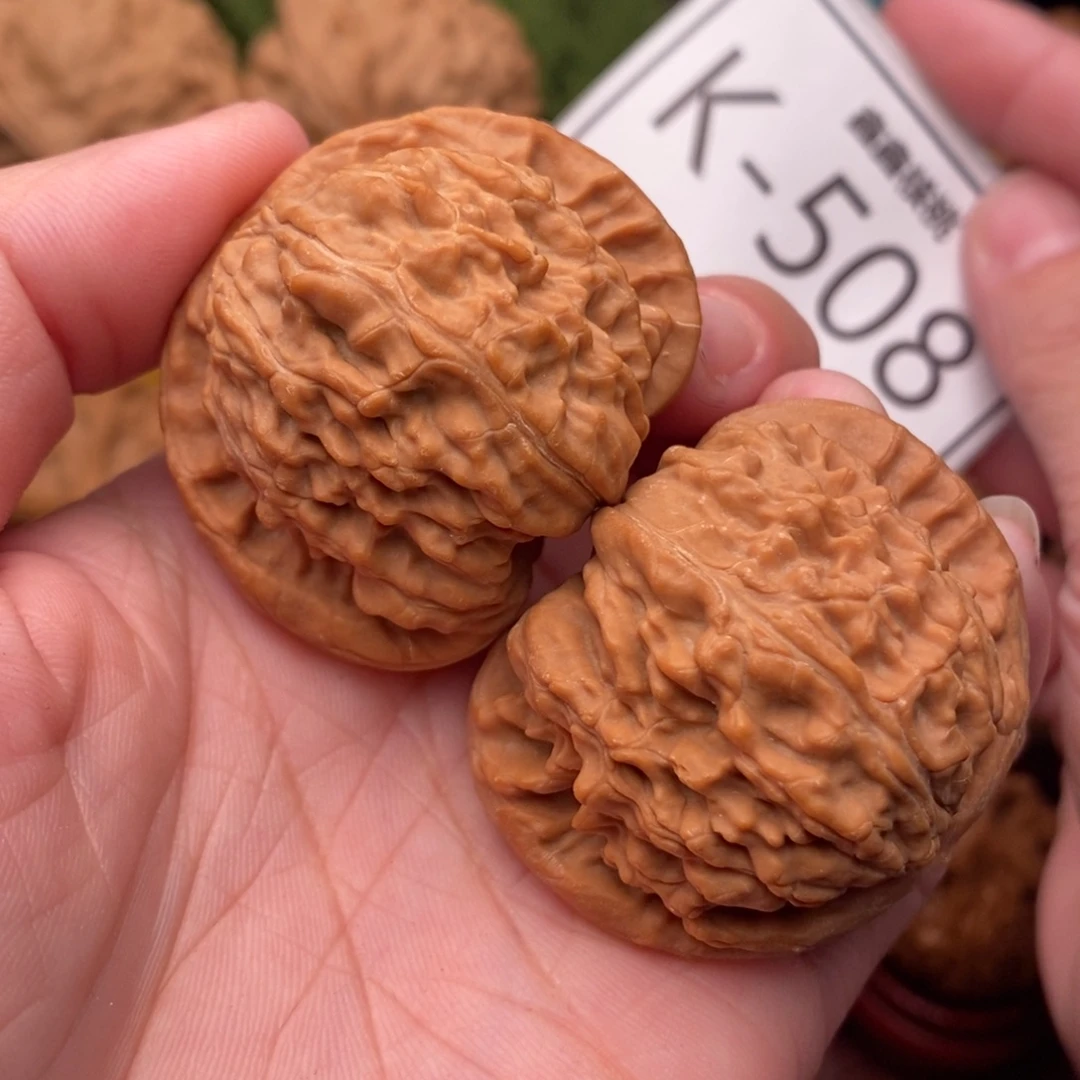 桃核把件闷白42….