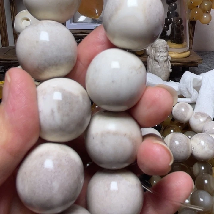 纯铜石英石2.5鹿角手串