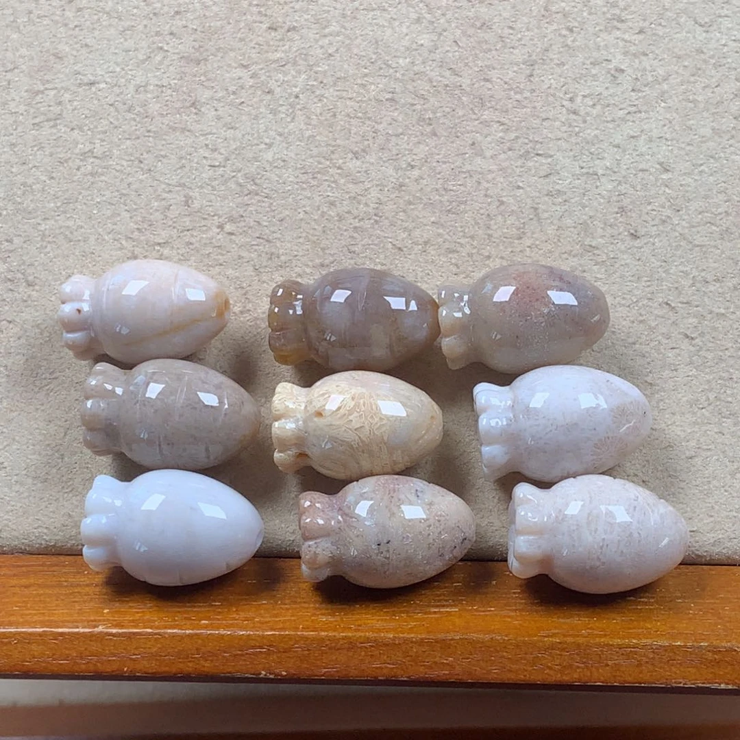 未镶嵌通孔萝卜漏90/组。20硅化珊瑚（珊瑚玉）