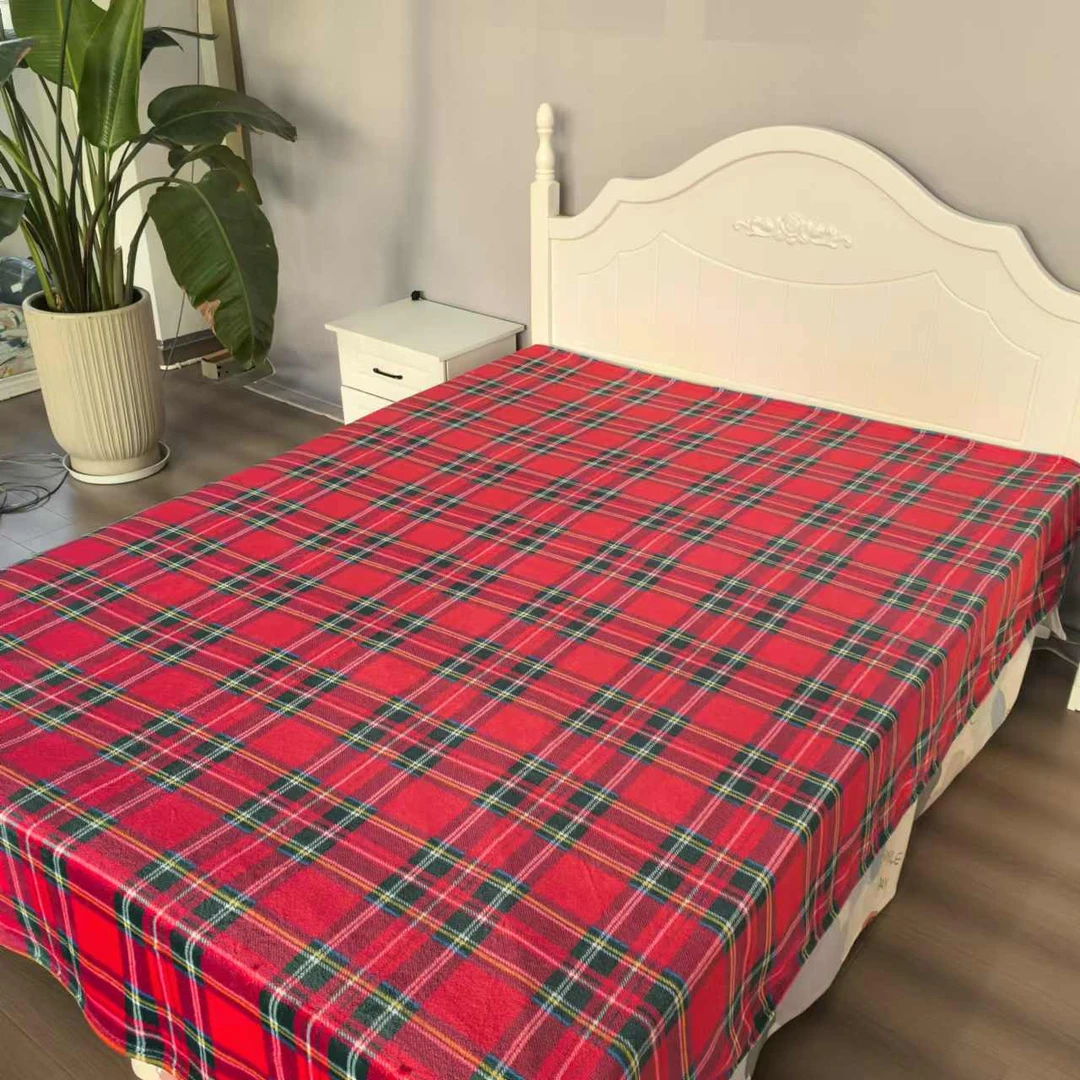 牛奶绒床单 红格子210*230简约保暖多功能高奢奶绒印花