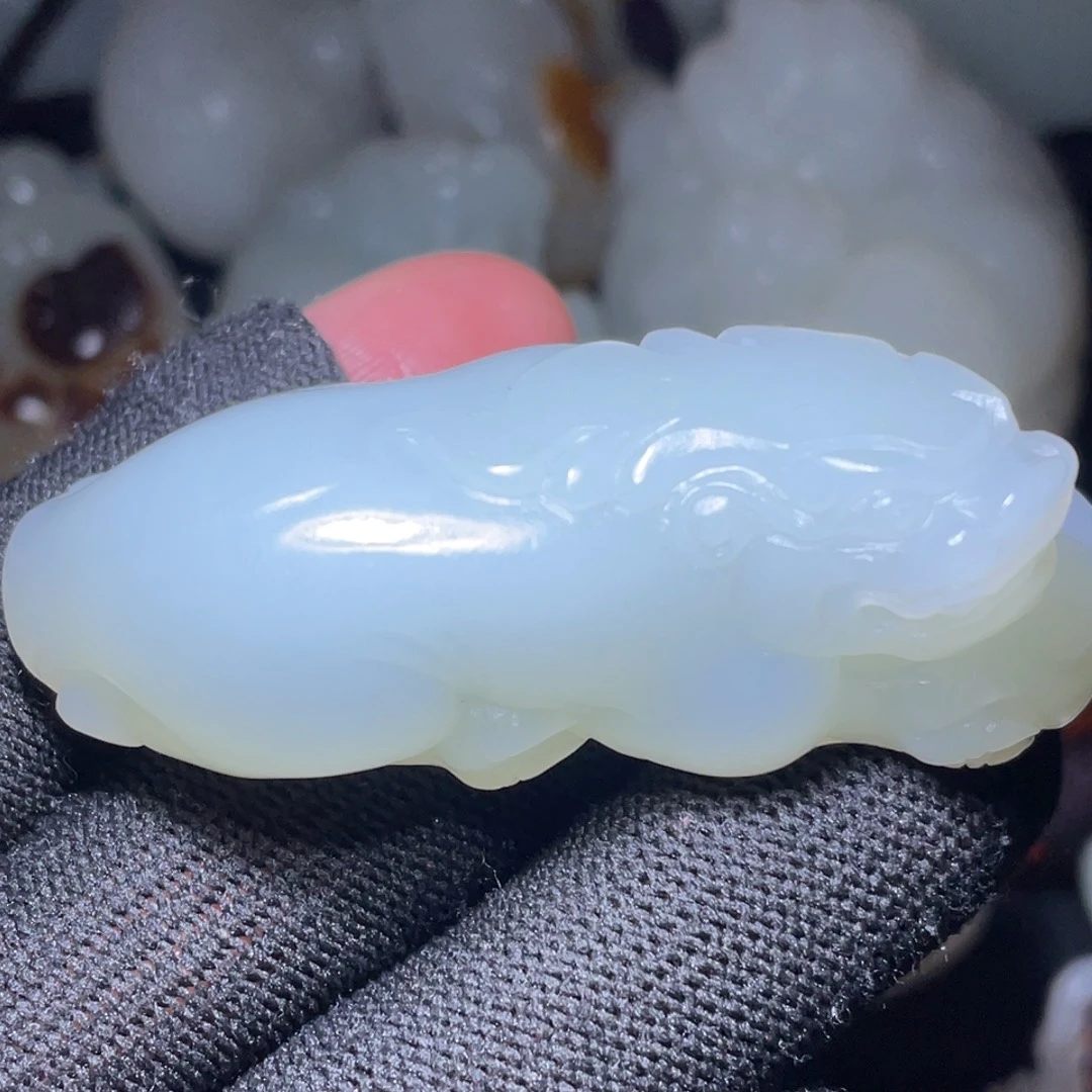 开***@和田玉未镶嵌颈饰