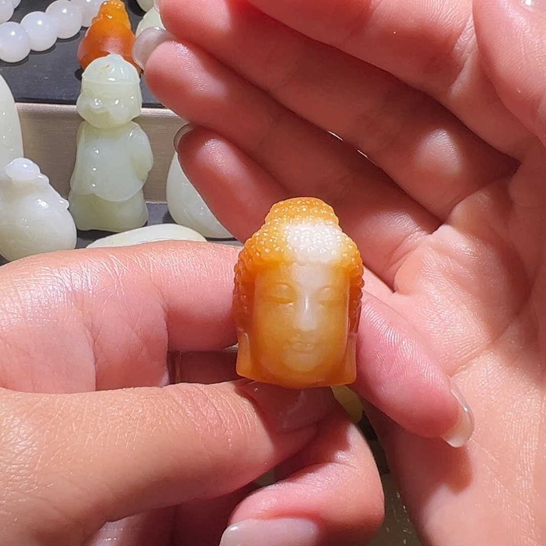 用***3和田玉未镶嵌颈饰