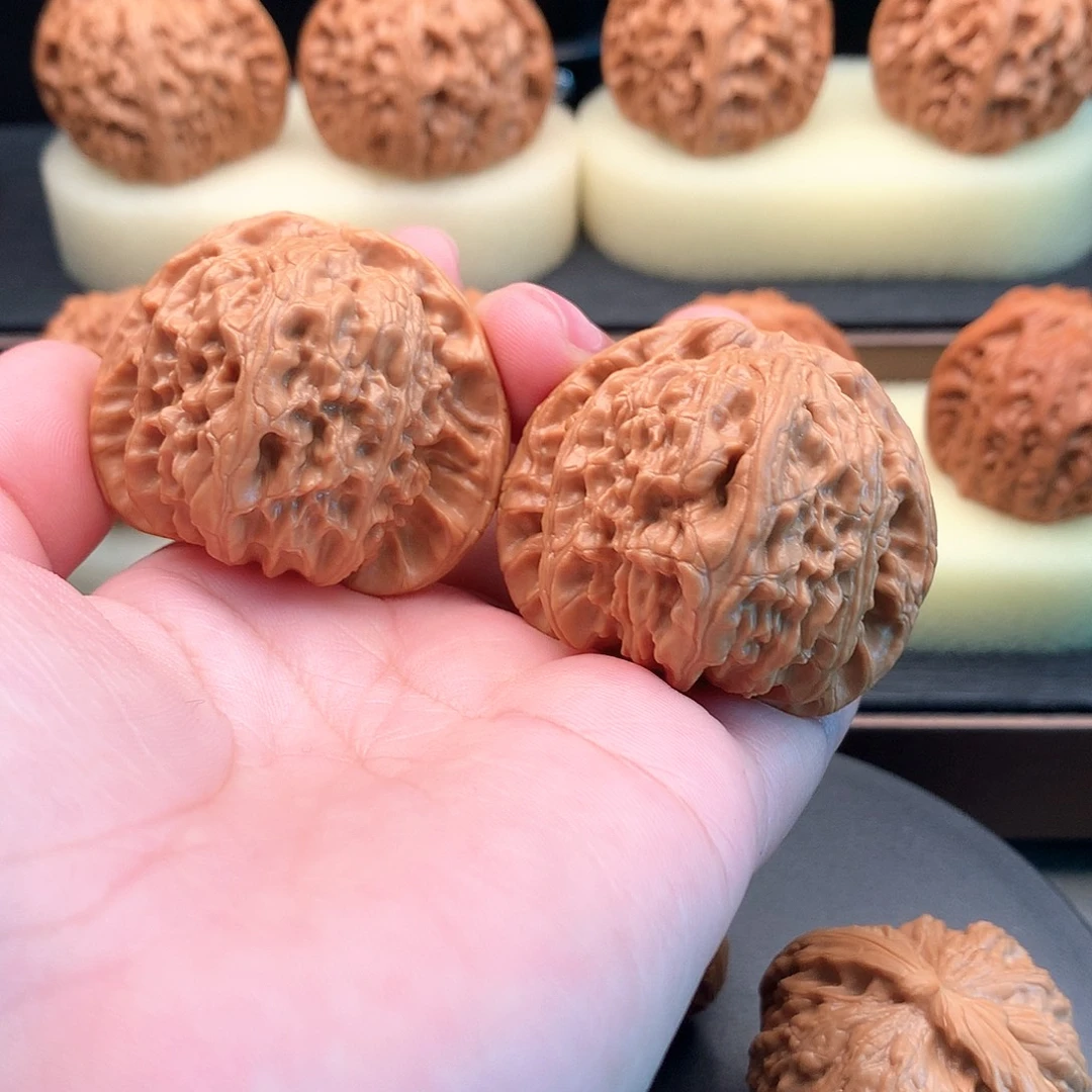 一***、文玩核桃吊坠60号白狮子43