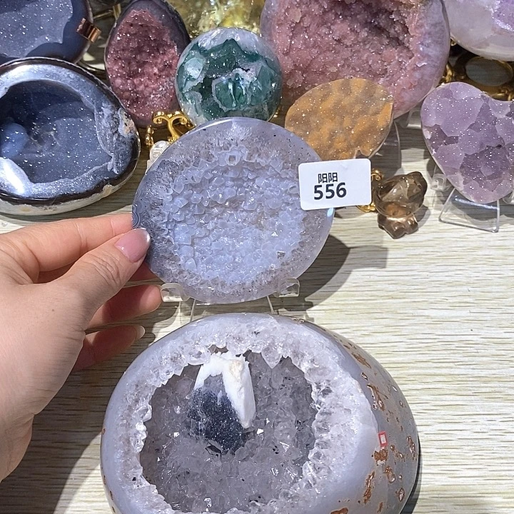 大型摆件（非配饰）紫晶未镶嵌方解石