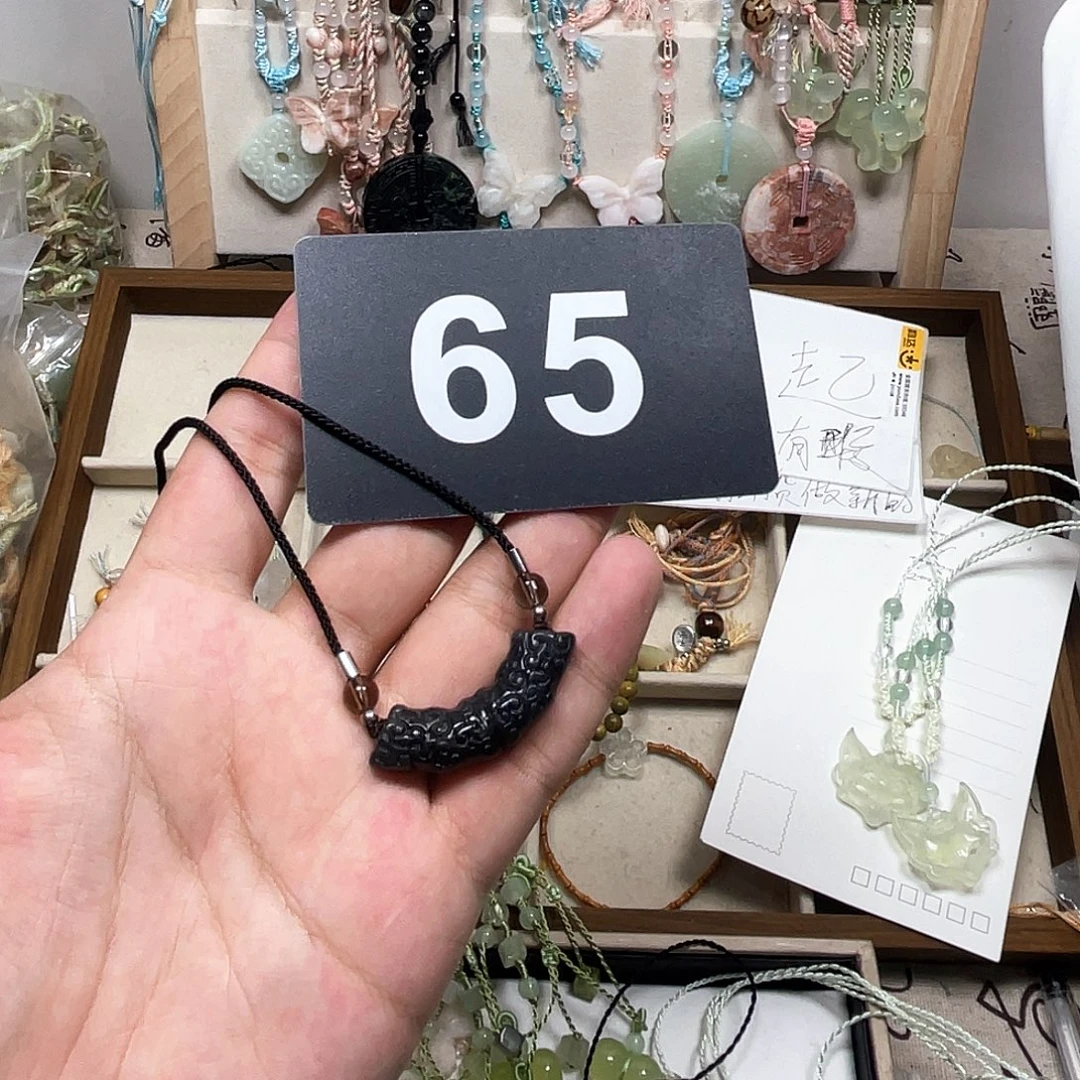 蛇纹石玉合金颈饰