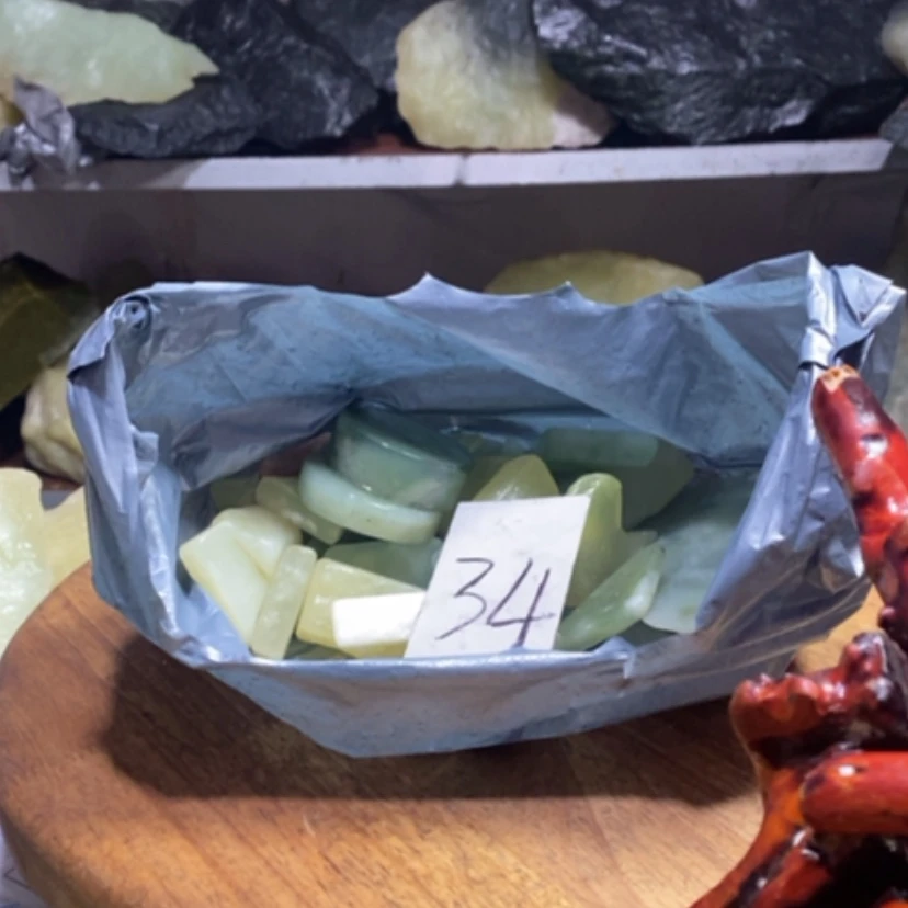 【闪购商品】蛇纹石玉珠宝奇石未镶嵌绝***计