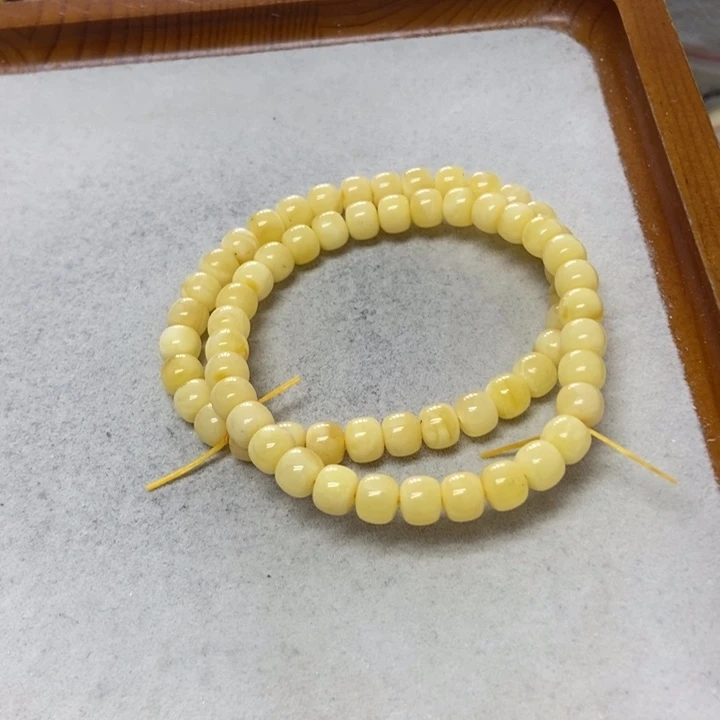 未镶嵌蜜蜡裸石多样性发货其一