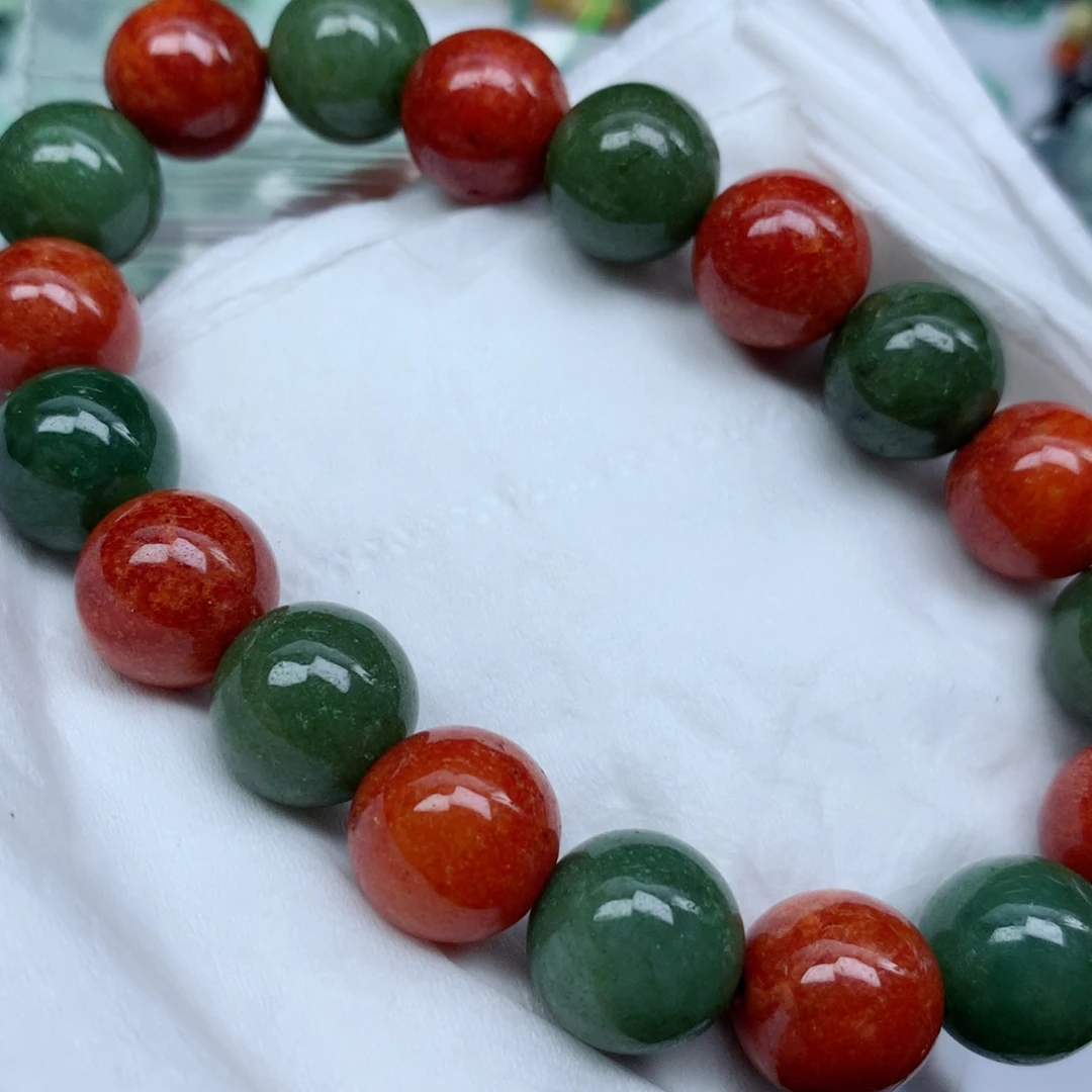 翡翠颈饰未镶嵌手串