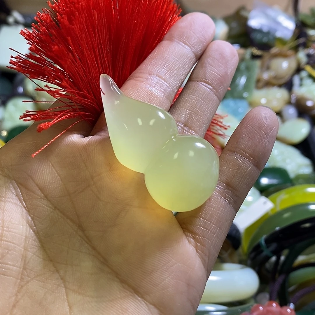 岫玉未镶嵌手镯车挂