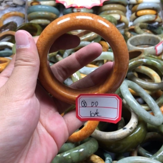 未镶嵌蛇纹石玉手镯D*?