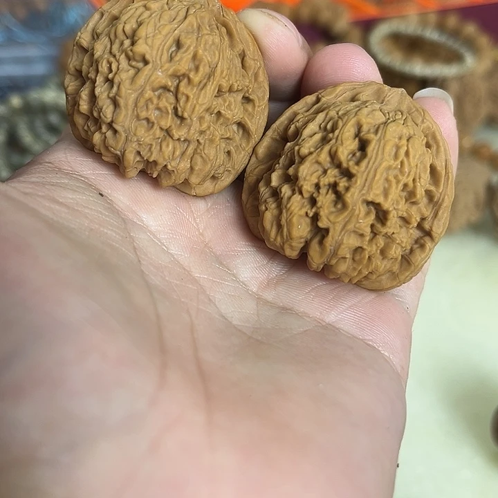 把件文玩核桃39左右南疆色差练手