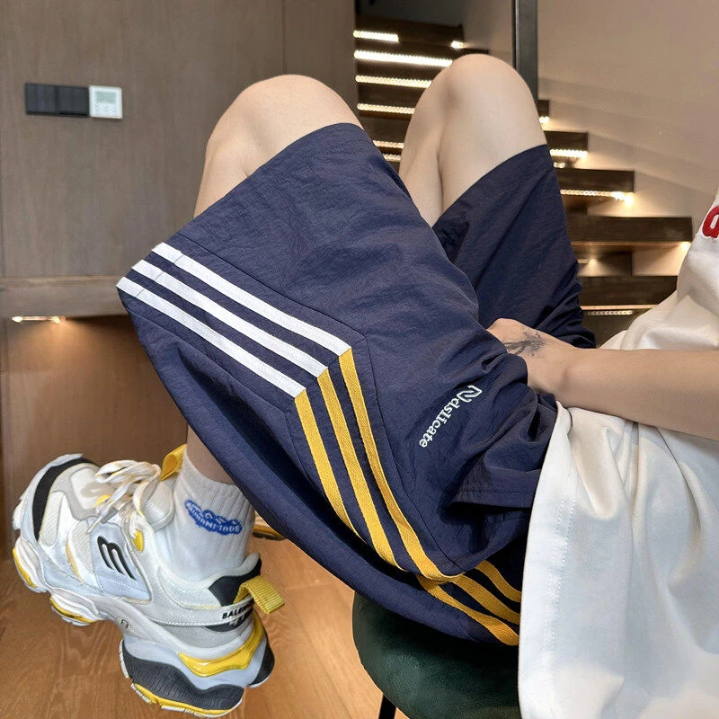 美式vibe三条杠速干运动短裤男夏季新款潮牌宽松休闲男生五分裤