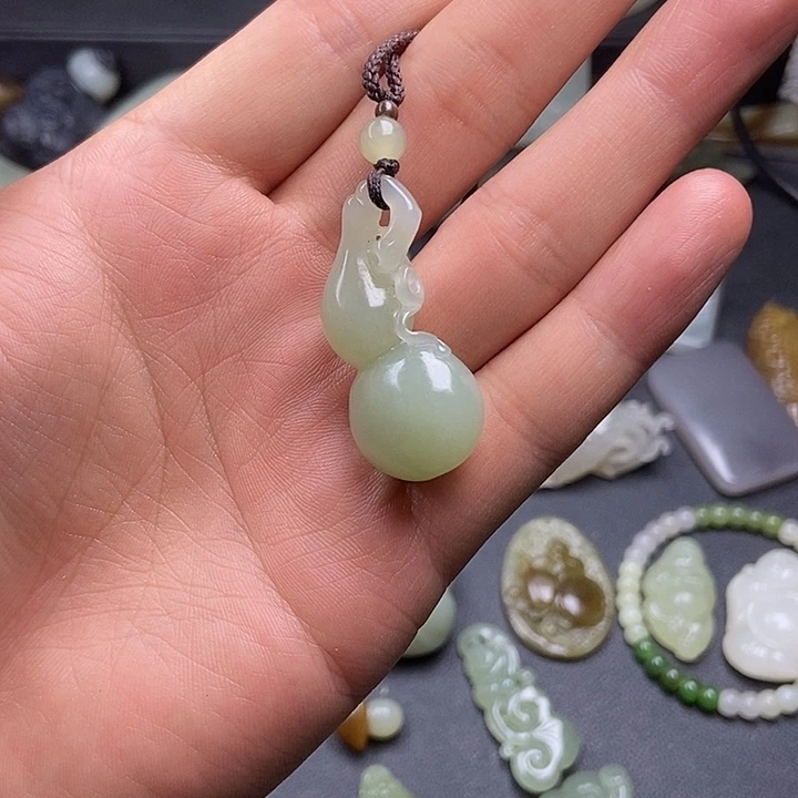 未镶嵌和田玉挂件