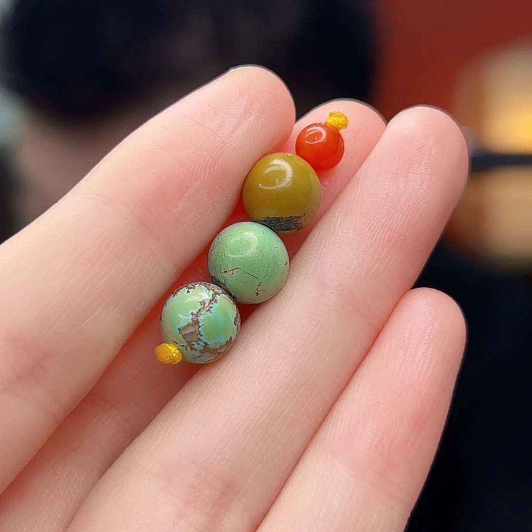 南红玛瑙未镶嵌珠宝奇石