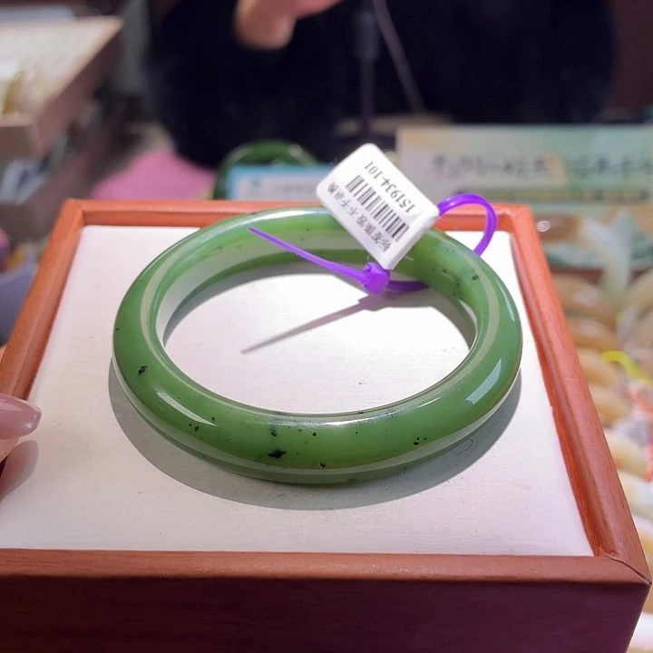 和田玉未镶嵌手镯54 54 55