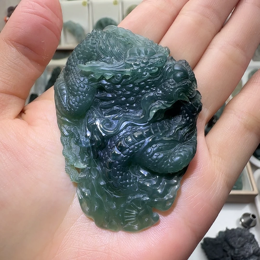 未镶嵌定制翡翠大威天龙翡翠定制