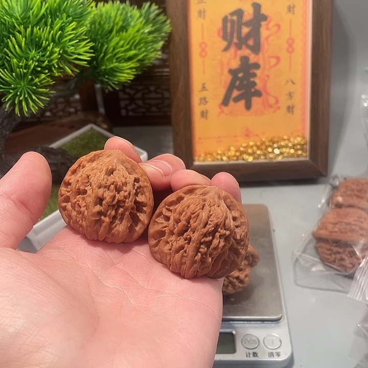 ****衩文玩核桃吊坠四座楼