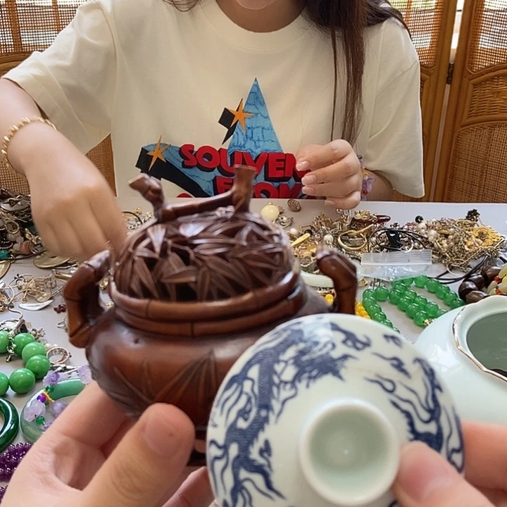 瓷片不会哈哈给哈哈哈哈哈哈吧