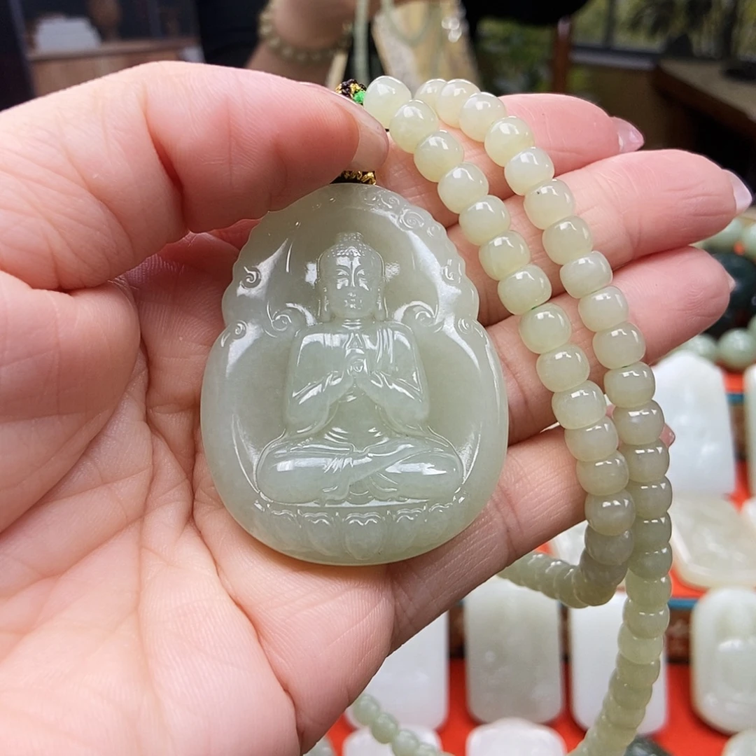 向***～和田玉未镶嵌颈饰