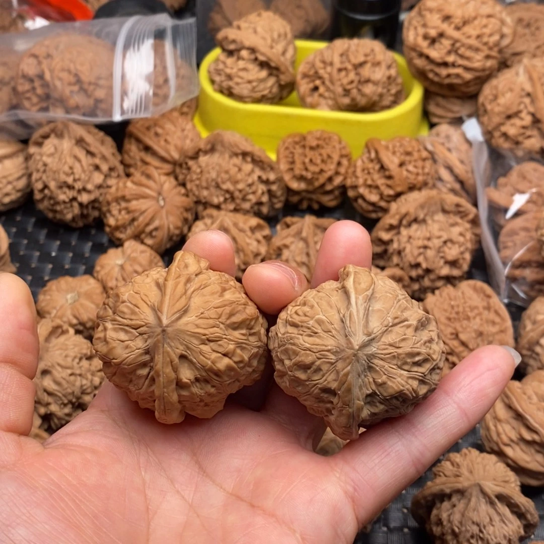 吊坠桃核兰*文玩核桃