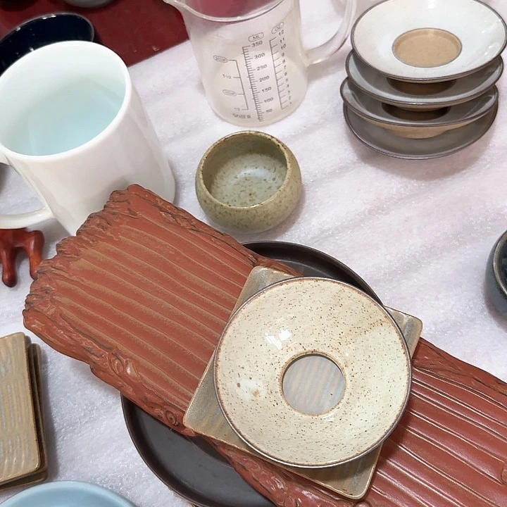 达***风主人杯一个，瓷。。品茗