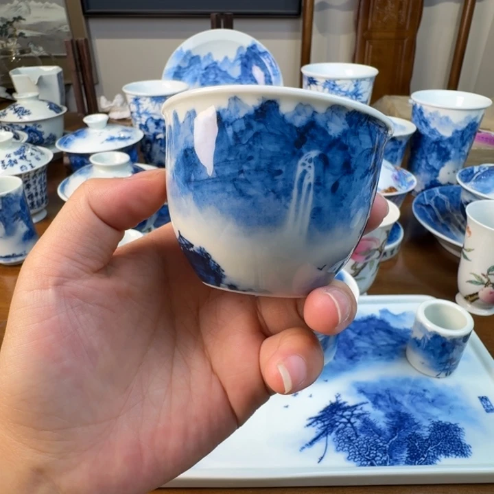 杯子山水画是山水山水