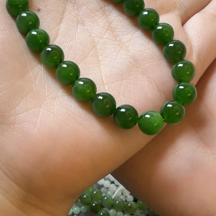 四***月和田玉未镶嵌手链