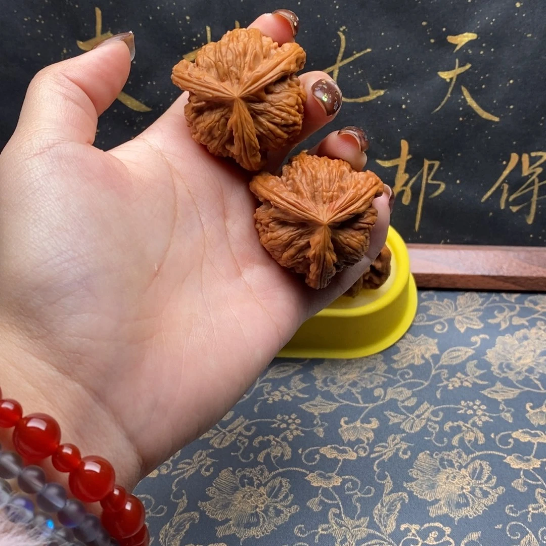 吊坠文玩核桃手****?