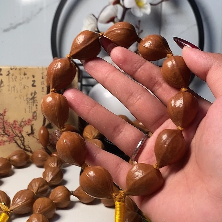 橄榄核手串/手链1.9蒜头鸡血红11