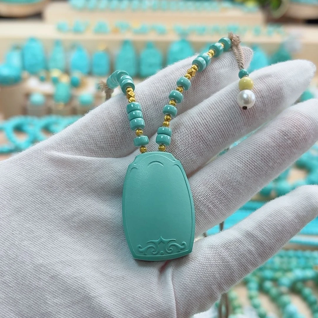 绿松石18K金镶嵌珠宝奇石