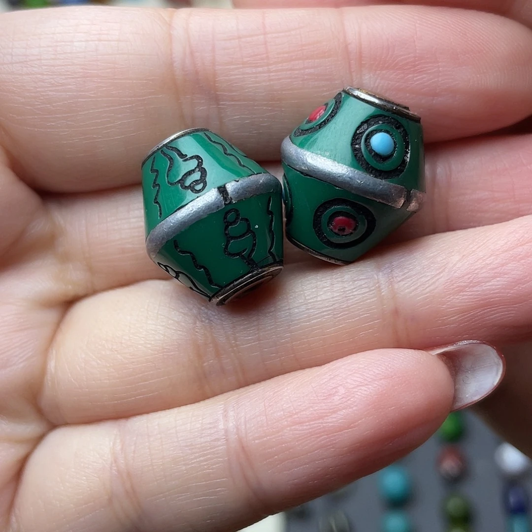 琉璃/树脂/塑料类