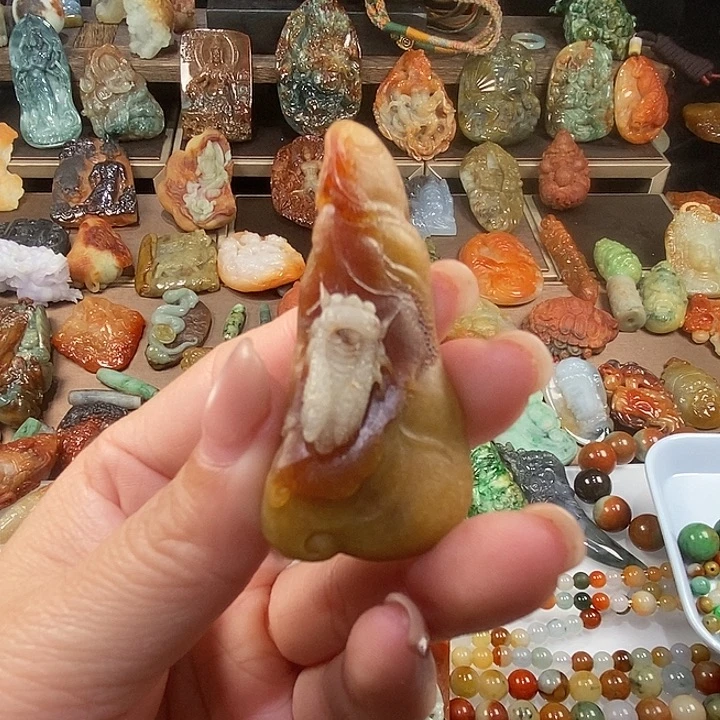 翡翠未镶嵌挂件腾冲老料特色件一鸣惊人