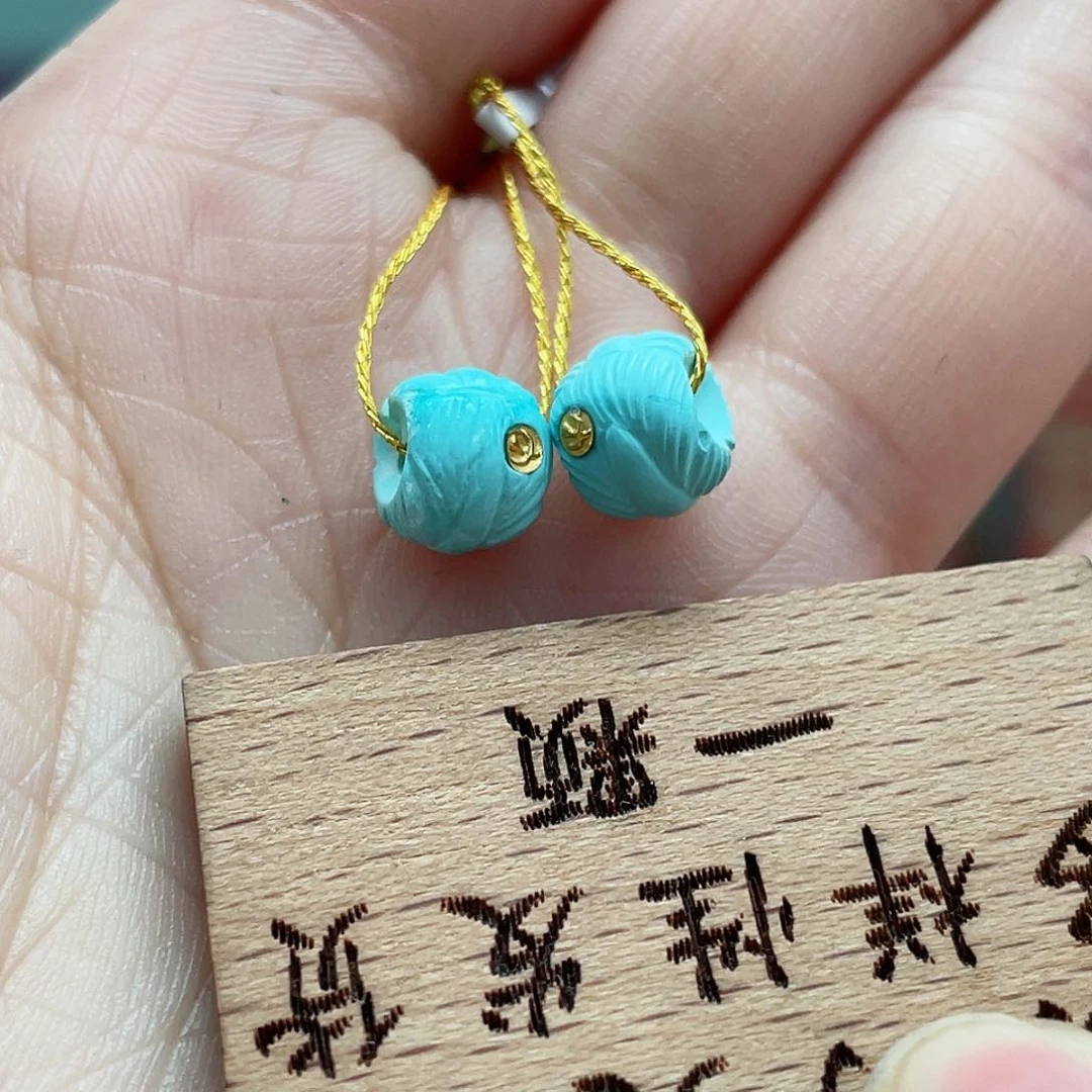 绿松石颈饰未镶嵌