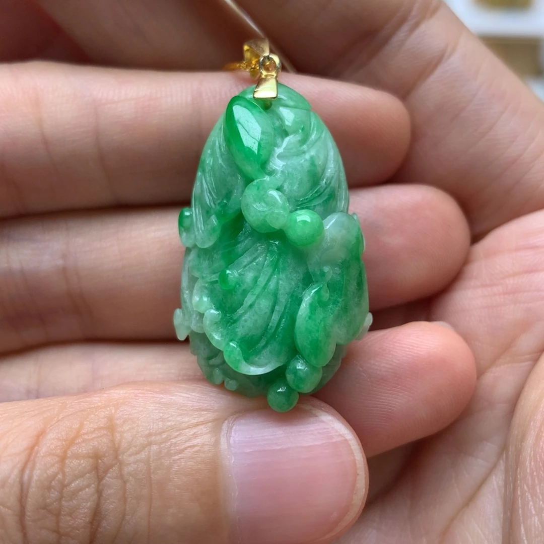 翡翠未镶嵌颈饰正翡翠