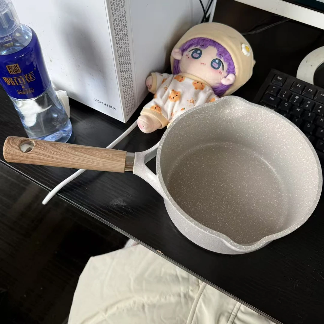 麦饭石双导流口小奶锅不粘锅18cm（带盖） 【微瑕 介意慎拍】