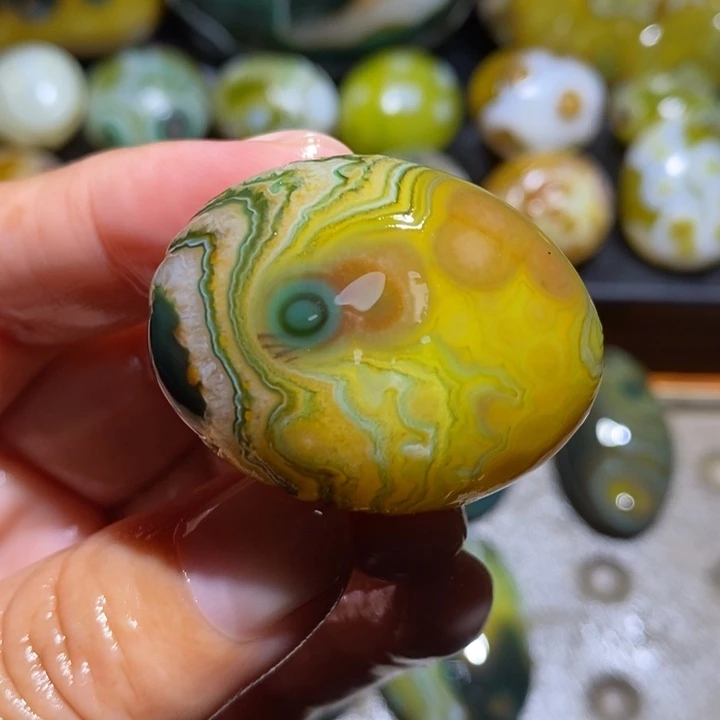 未镶嵌玛瑙/玉髓珠宝半成品138