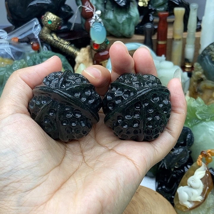 岫玉未镶嵌手把件