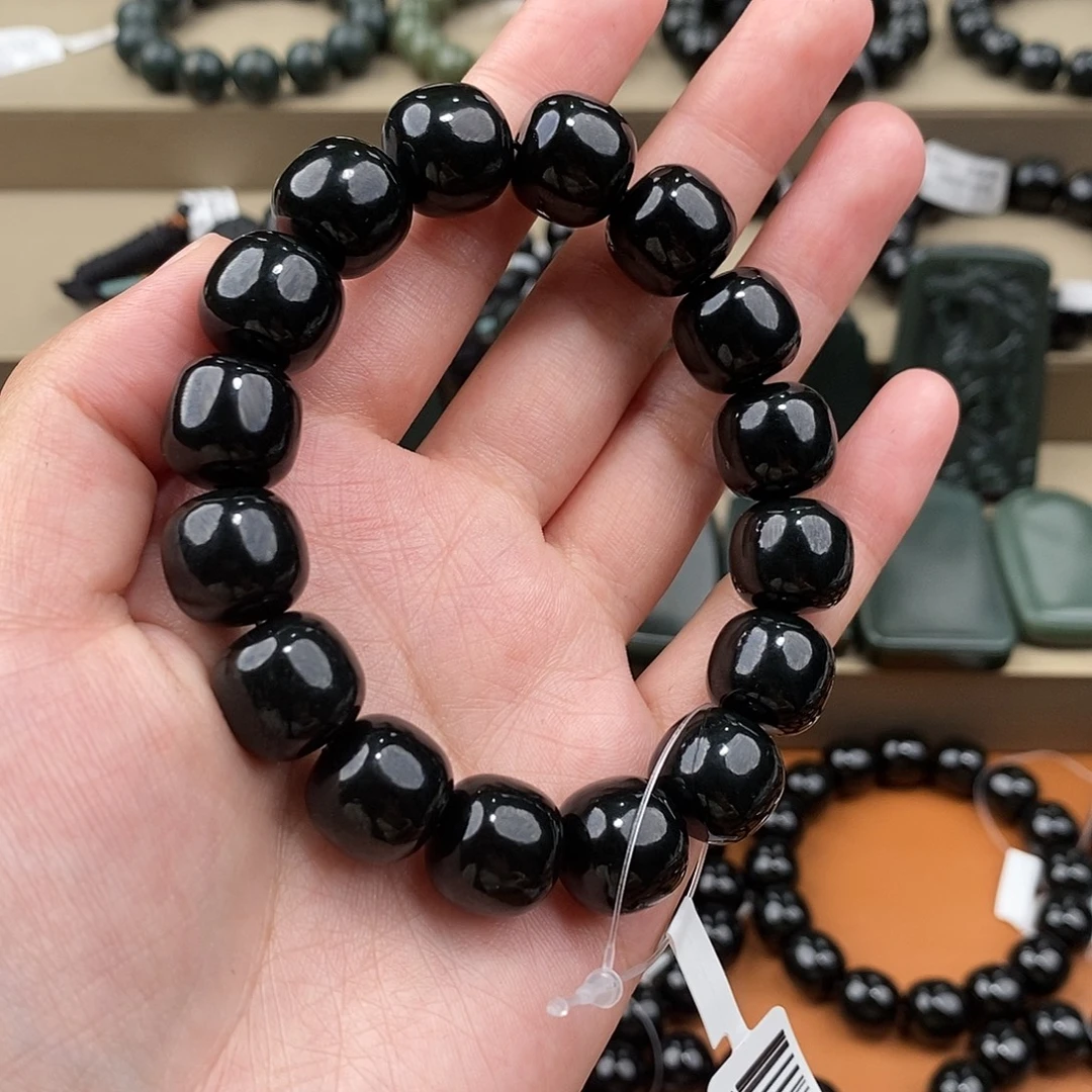 核***桃和田玉未镶嵌手链