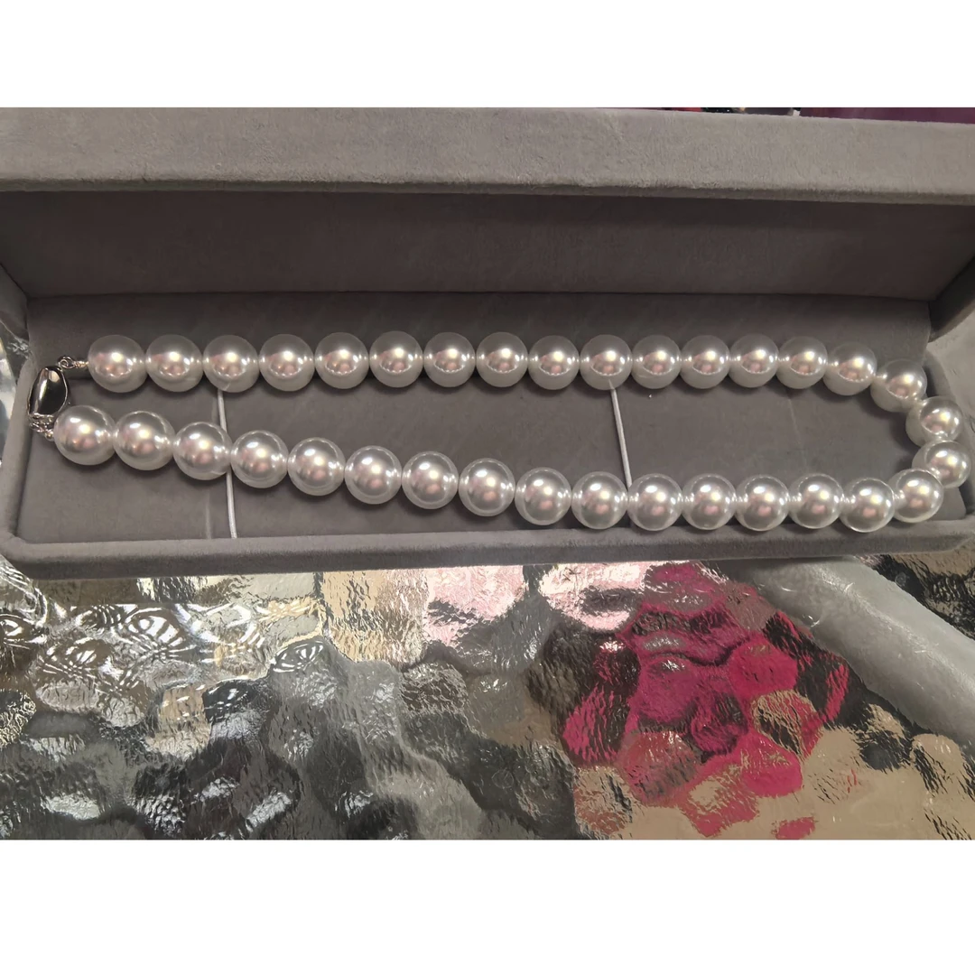 高级时装"白色珠珠"