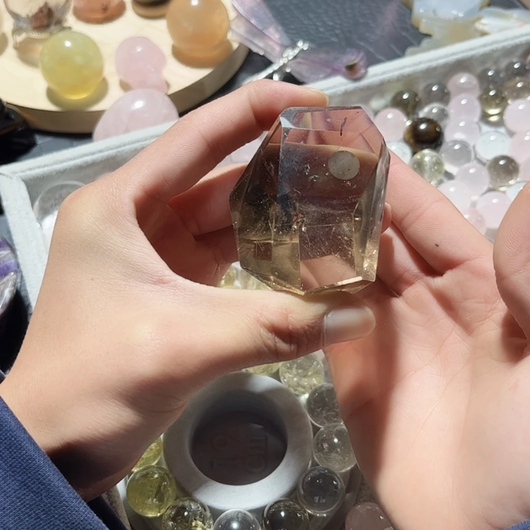 珠宝半成品水晶未镶嵌