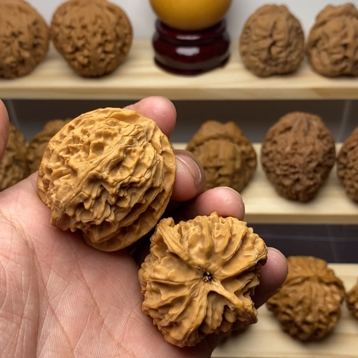 把件核桃39尺全品苹果园