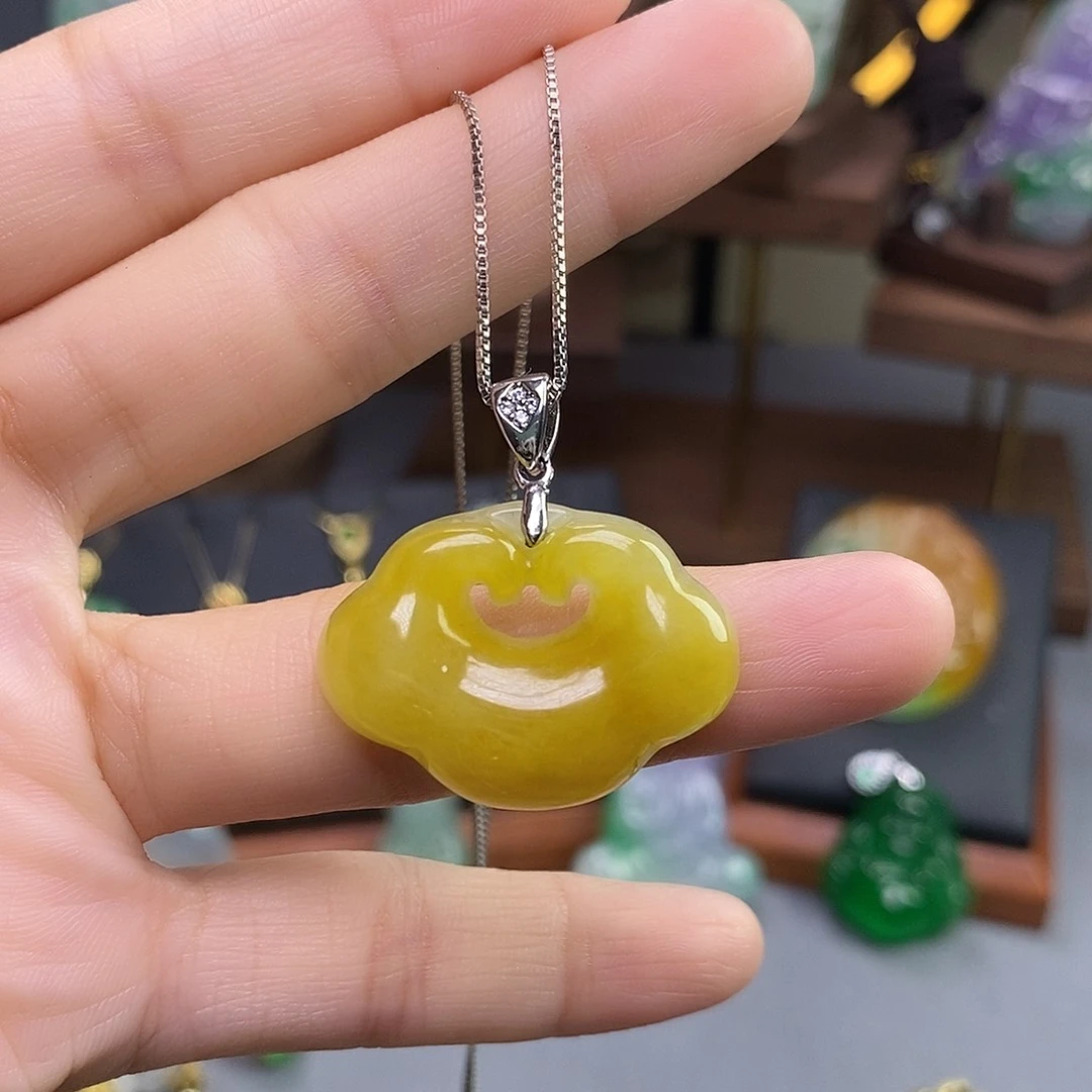 吊坠(赠链)未镶嵌翡翠