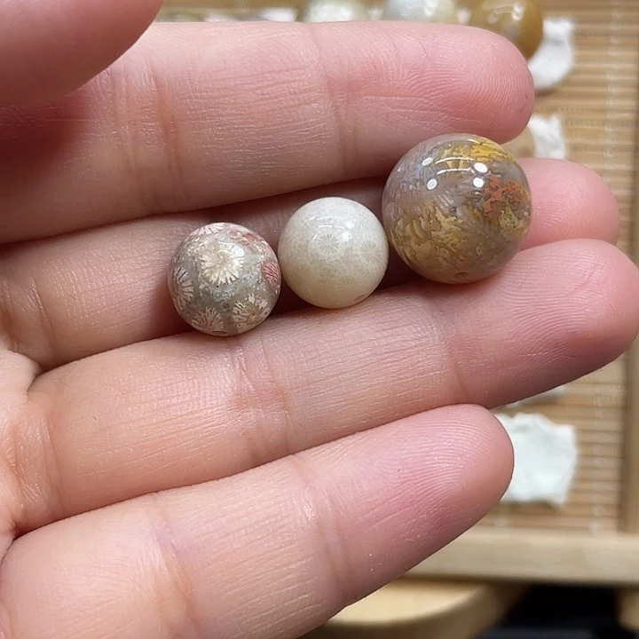 硅化玉未镶嵌颈饰k60