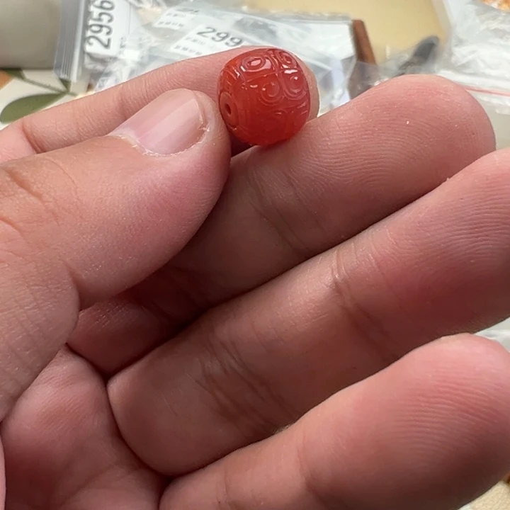 吊坠白玉菩提红色3307