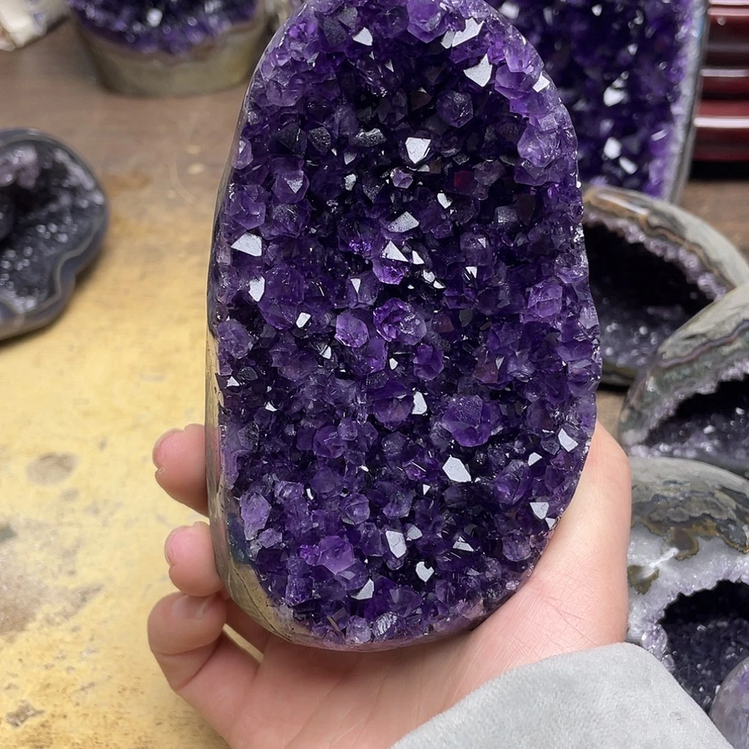 紫晶大型摆件（非配饰）未镶嵌