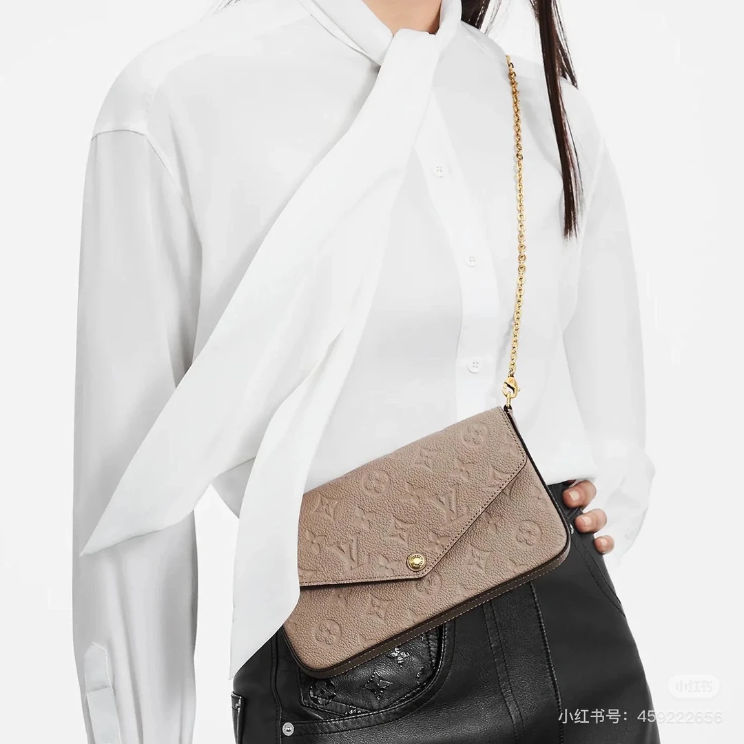 95新 LouisVuitton/路易威登 大象灰三合一斜挎包/9010