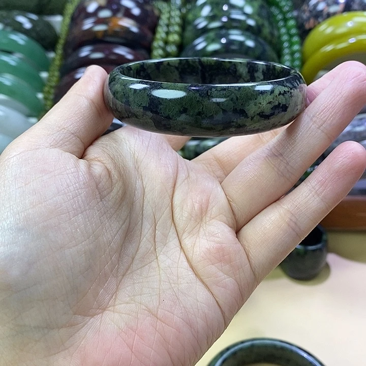 未镶嵌蛇纹石玉手镯18号