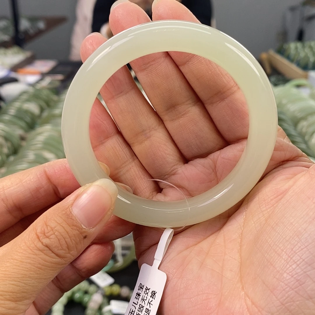 和田玉和田玉手镯56未镶嵌