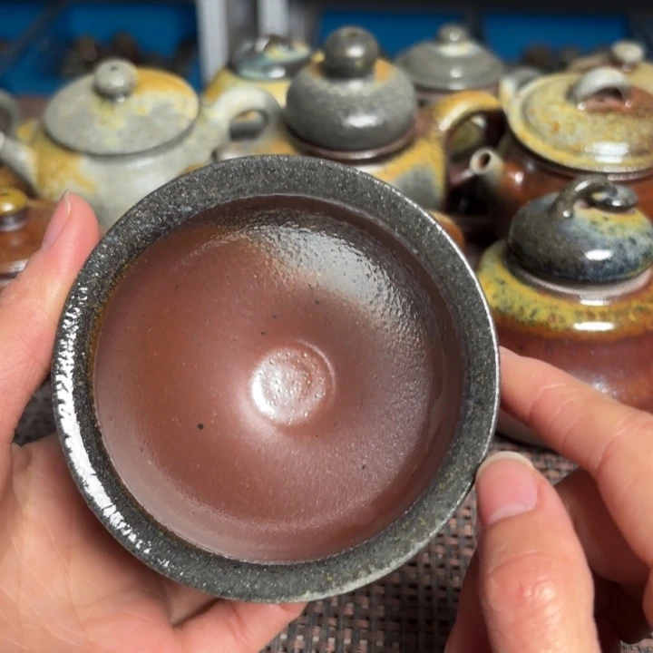 茶杯紫砂沙点束口160 C