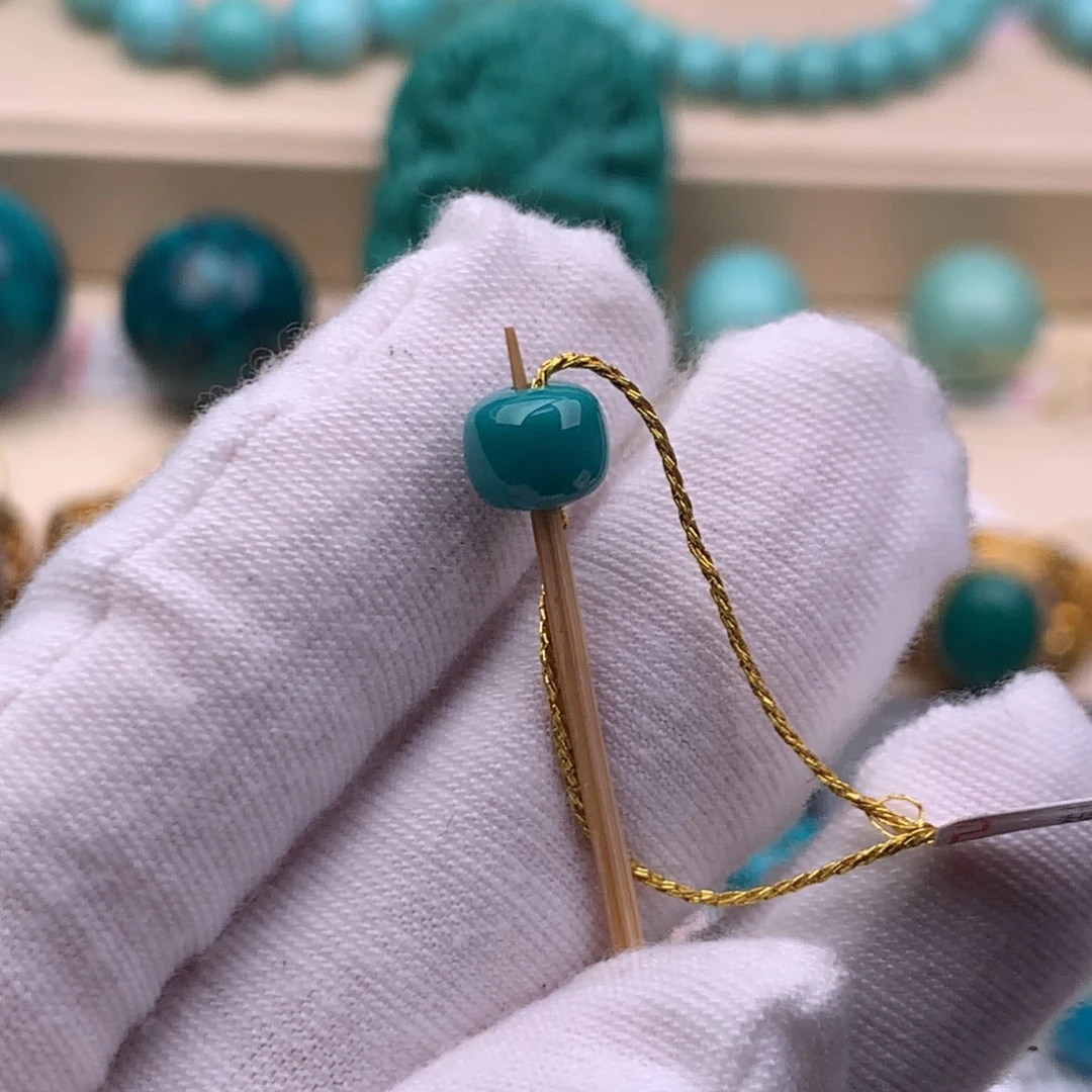 C***n绿松石未镶嵌珠宝奇石